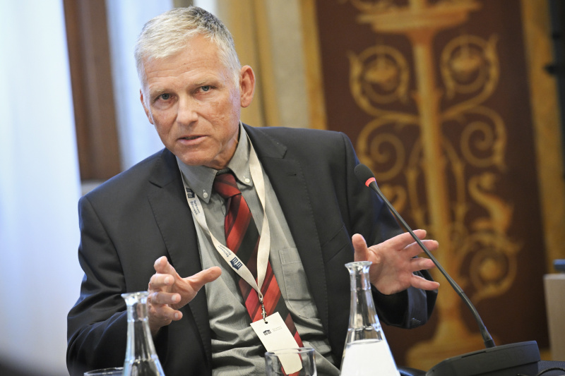 Universitätsprofessor für Arbeits- und Sozialrecht an der Universität Salzburg Rudolf Mosler