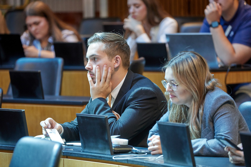 Blick auf Delegierte