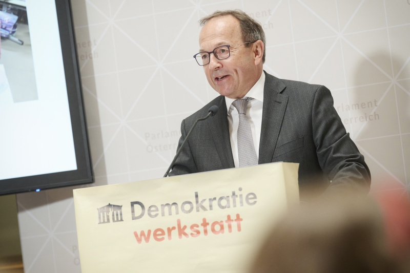 Eröffnungsworte. Zweiter Nationalratspräsident Peter Haubner (ÖVP)