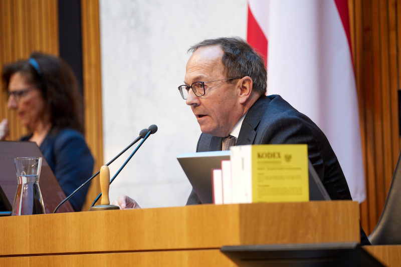 Zweiter Nationalratspräsident Peter Haubner (ÖVP) am Präsidium
