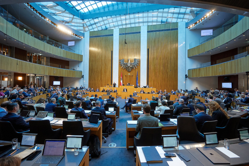 Am Redner:innenpult: Klubobmann Herbert Kickl (FPÖ)