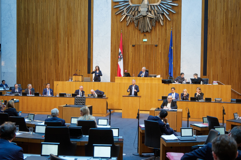 Am Redner:innenpult: Nationalratsabgeordneter Andreas Hanger (ÖVP)