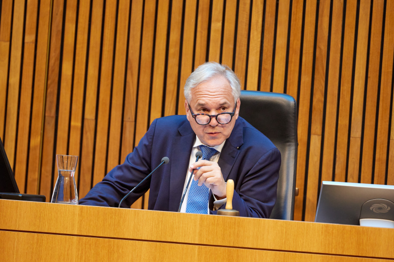 Nationalratspräsident Walter Rosenkranz (FPÖ) am Präsidium