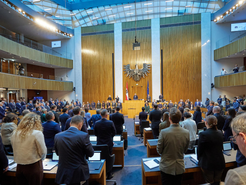 Nationalratspräsident Walter Rosenkranz (FPÖ) am Präsidium  