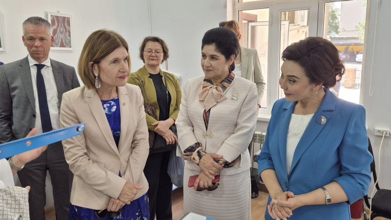 Bundesratspräsidentin Andrea Eder-Gitschthaler Bundesratspräsidentin Andrea Eder-Gitschthaler (ÖVP) (2. von links)