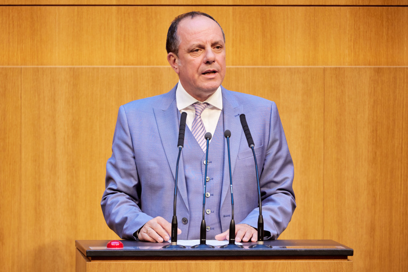 Am Redner:innenpult: Nationalratsabgeordneter Christoph Stark (ÖVP)