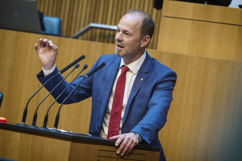 Am Redner:innenpult: Nationalratsabgeordneter Josef Hechenberger (ÖVP)