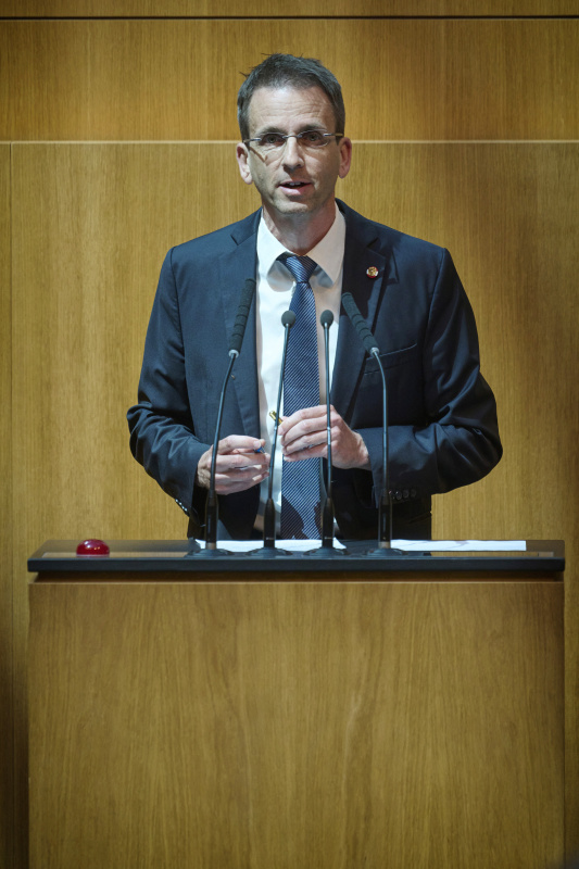 Am Redner:innenpult: Nationalratsabgeordneter Harald Schuh (FPÖ)