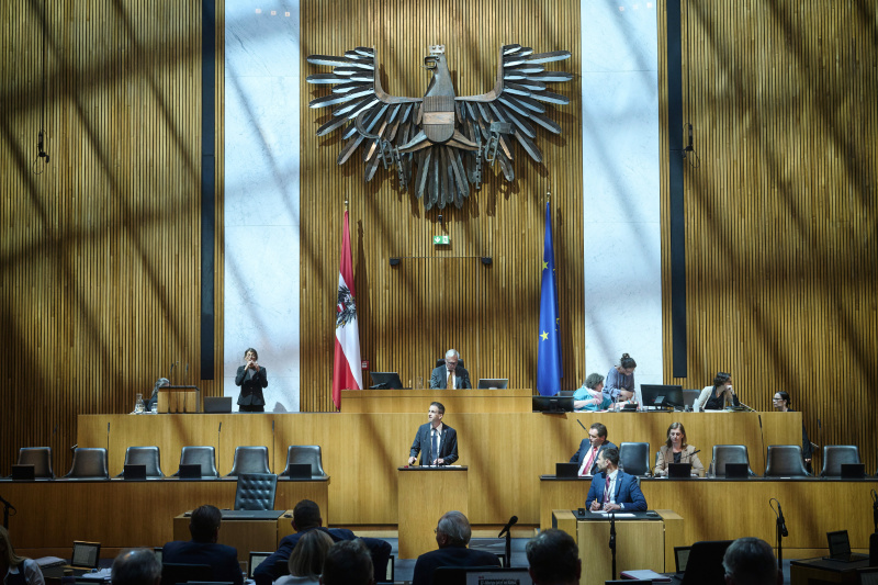 Am Redner:innenpult: Nationalratsabgeordneter Harald Schuh (FPÖ)