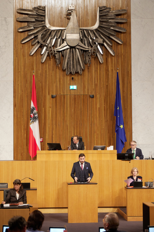 Am Redner:innenpult: Nationalratsabgeordneter Christofer Ranzmaier (FPÖ)