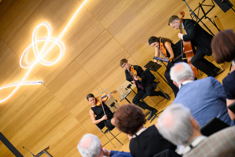 Musik von Classic Sound