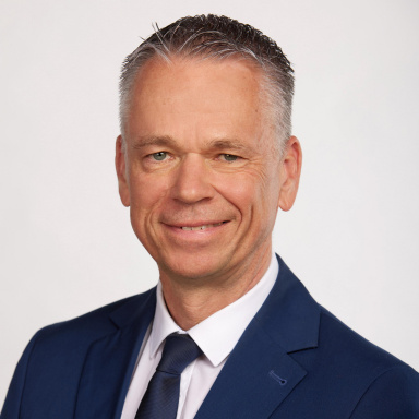 Portraitfoto von Mag. Harald Himmer