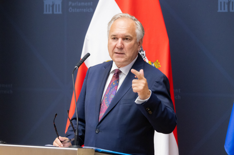 Begrüßung und Eröffnungsworte von Nationalratspräsident Walter Rosenkranz (FPÖ)