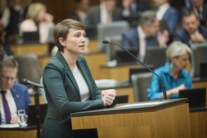 Fragestunde. Nationalratsabgeordnete Sigrid Maurer (GRÜNE)
