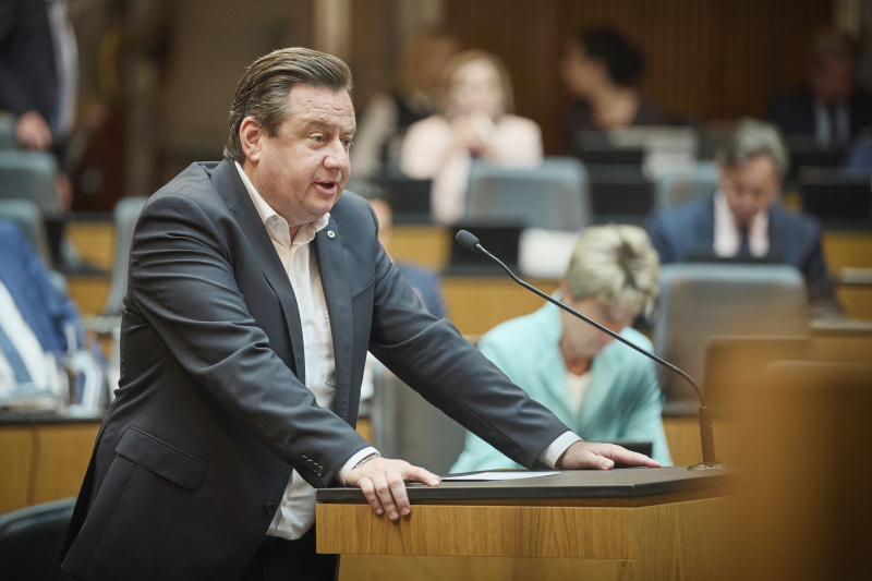 Fragestunde. Nationalratsabgeordneter Kurt Egger (ÖVP)