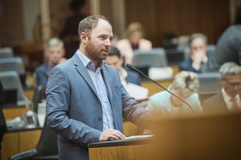 Fragestunde. Nationalratsabgeordneter Klaus Seltenheim (SPÖ)