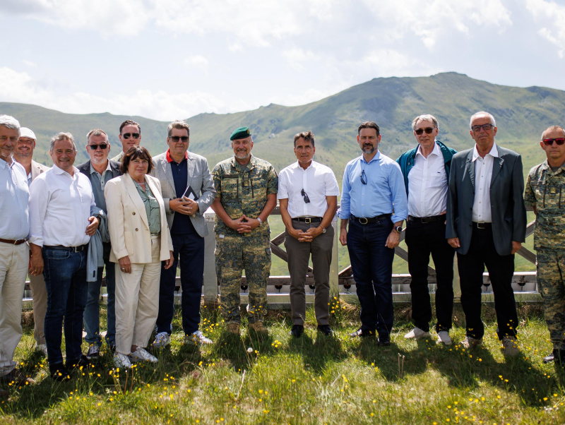 Am Truppenübungsplatz Seetaler Alpe fand vom 24. bis 25. Juni 2025 eine Tagung und ein Prüfbesuch der PBHK statt..Nach einer Sitzung der PBHK informierte GenLt Mag. Günter Hofbauer, stv ChGStb, über den ÖBH Aufbauplan 2032+ 