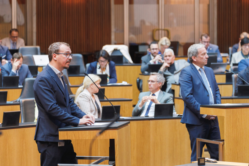 Fragestellung der Nationalratsabgeordneter Antonio Della Rossa (SPÖ) und Michael Hammer (ÖVP)