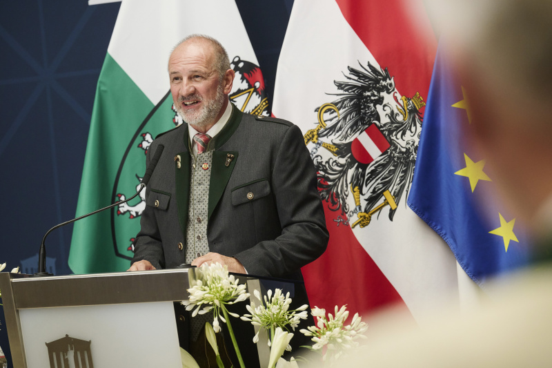 Begrüßung. Bundesratspräsident Peter Samt (FPÖ)