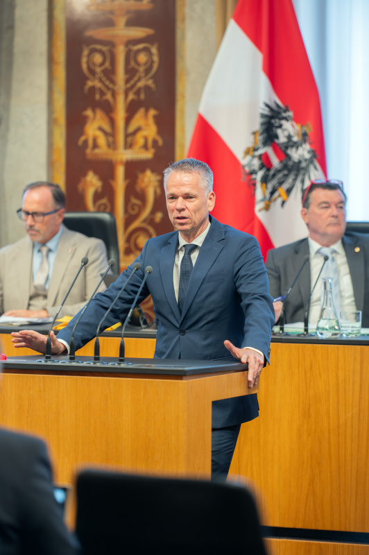 Bundesrat Harald Himmer (ÖVP) am Redner:innenpult