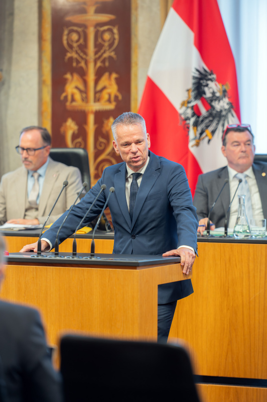 Bundesrat Harald Himmer (ÖVP) am Redner:innenpult