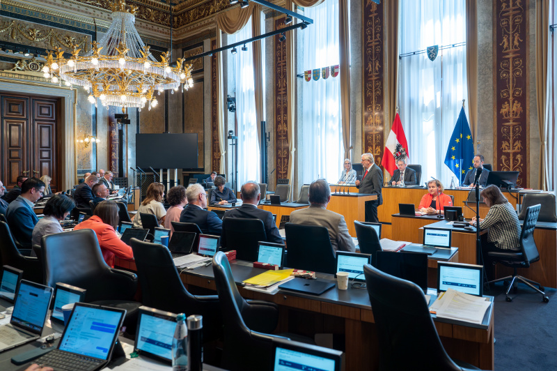 Budnesrat Christoph Matznetter (SPÖ) am Redner:innenpult