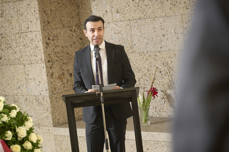 Moderation. David Pinchasov