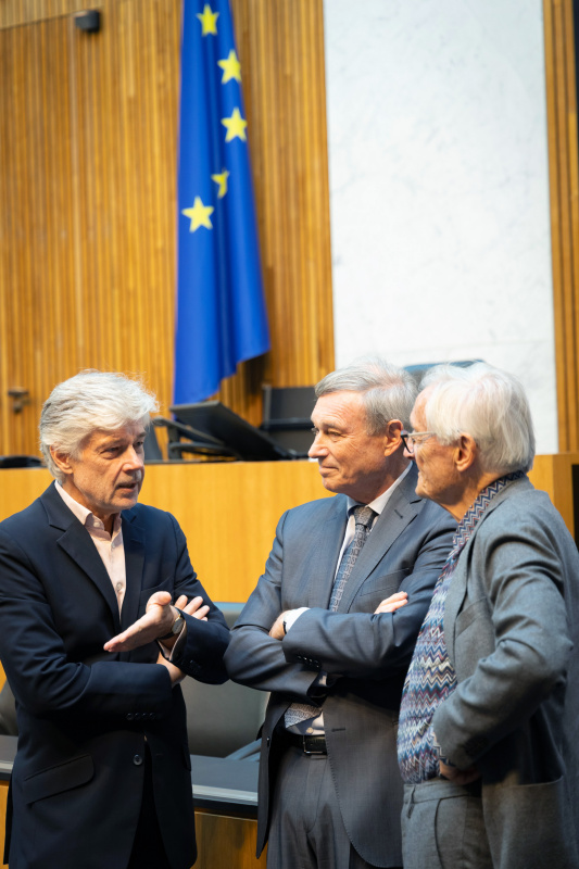 Von links: Parlamentsdirektor Harald Dossi, Botschafter a. D. Dietmar Schweisgut, Bundeskanzler a. D. Wolfgang Schüssel