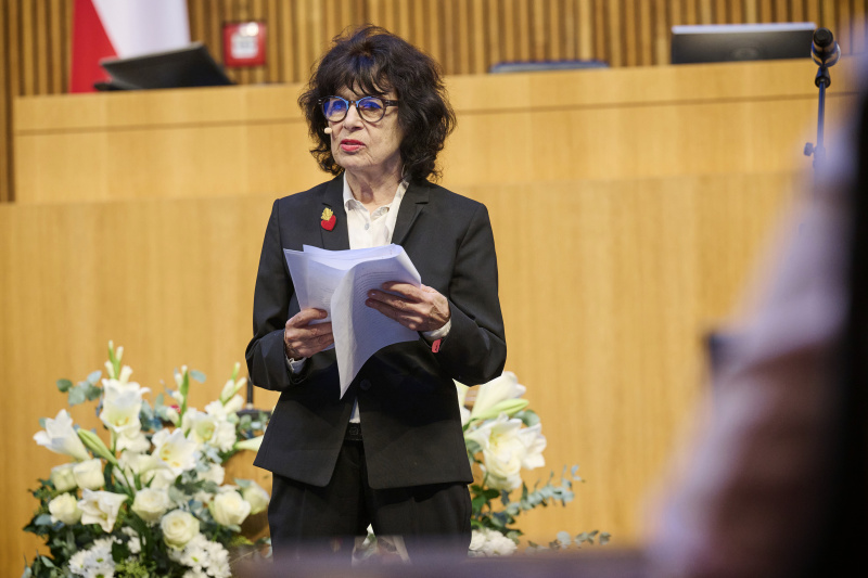 Lesung. Schriftstellerin Monika Helfer