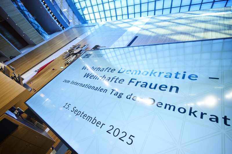 Info-Monitor im Nationalratssaal