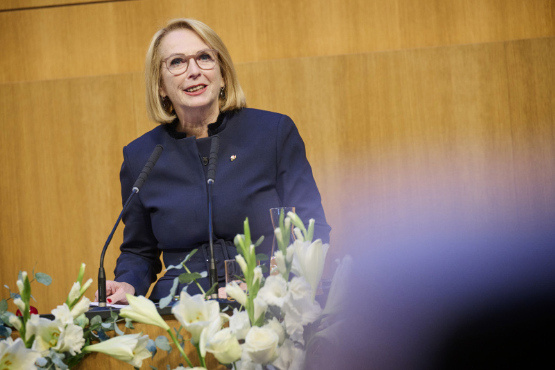 Eröffnungsworte. Dritte Nationalratspräsidentin Doris Bures (SPÖ)