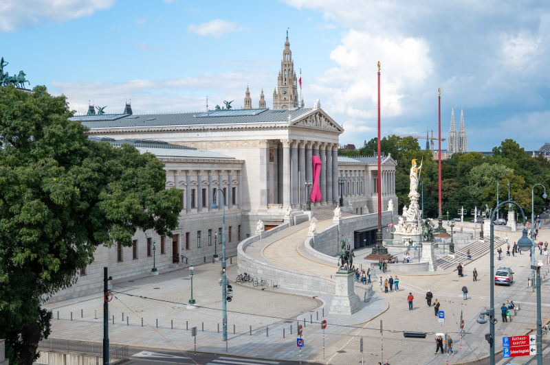 Pink Ribbon am Parlamentsgebäude