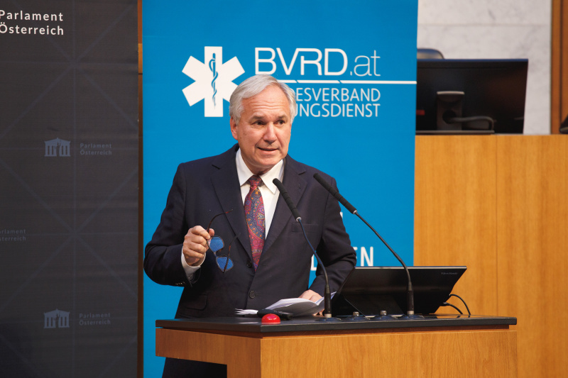 Am Rednerpult: Nationalratspräsident Walter Rosenkranz (FPÖ)