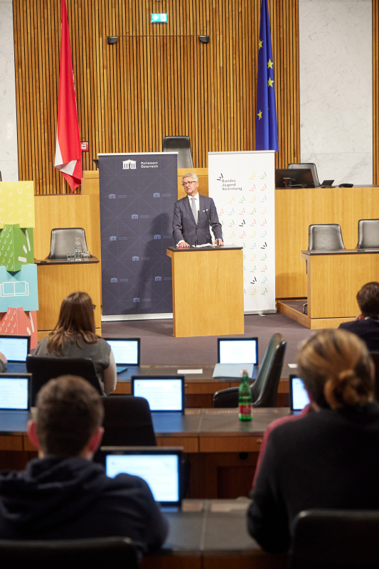 Eröffnungsworte Parlamentsvizedirektor Alexis Wintoniak