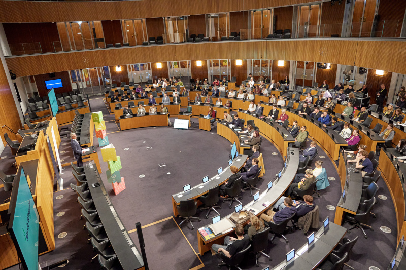 Eröffnungsworte Parlamentsvizedirektor Alexis Wintoniak