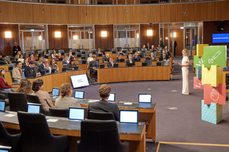 Moderation Verena Mischitz