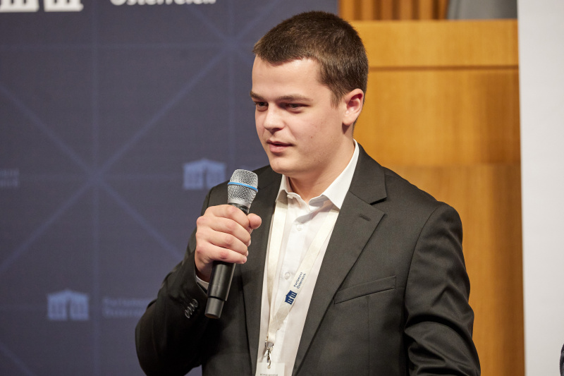 Kategorie: Klimaaktion. Nennung Siegerprojekt & Kurz-Interview. Strom von morgen - heute von uns gebaut - TFS Haslach