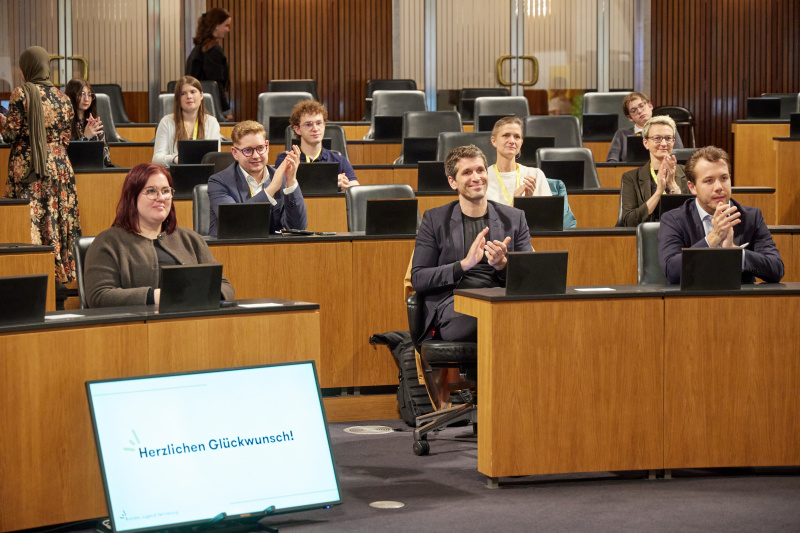 Von links: Nationalratsabgeordnete Carina Reiter (ÖVP), Nationalratsabgeordneter Lukas Hammer (GRÜNE), Nationalratsabgeordneter Maximilian Weinzierl (FPÖ)