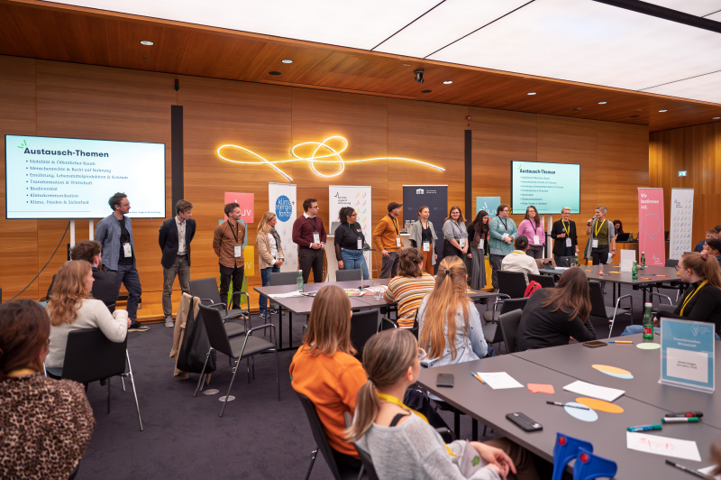 Vorstellung der Expertinnen und Experten