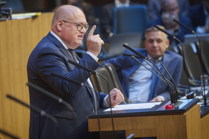 Am Rednerpult Nationalratsabgeordneter Laurenz Pöttinger (ÖVP)