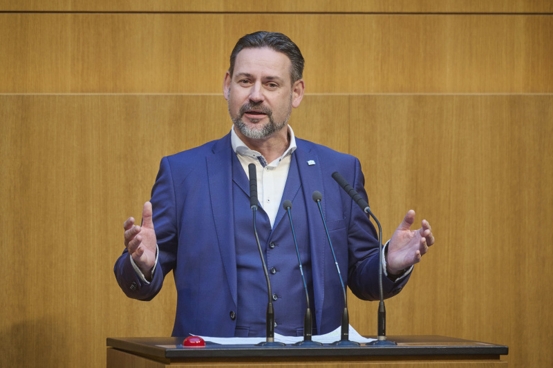 Am Rednerpult Nationalratsabgeordneter Friedrich Ofenauer (ÖVP)