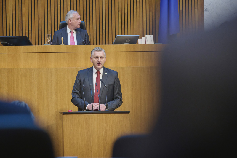 Am Rednerpult Nationalratsabgeordneter Reinhold Binder (SPÖ)