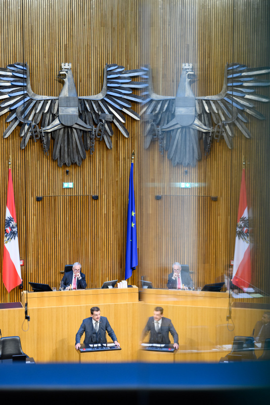 Am Rednerpult: Nationalratsabgeordneter Michael Fürtbauer (FPÖ)