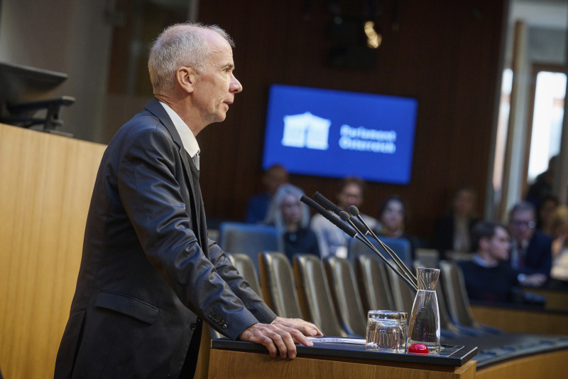 Impulsvortrag. Professor für Völkerrecht, Europarecht und Vergleichendes Öffentliches Recht an der Universität Innsbruck Peter Hilpold