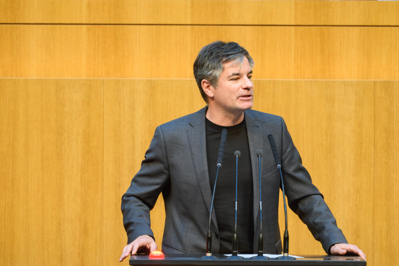 Am Rednerpult: Nationalratsabgeordneter Wolfgang Moitzi (SPÖ)