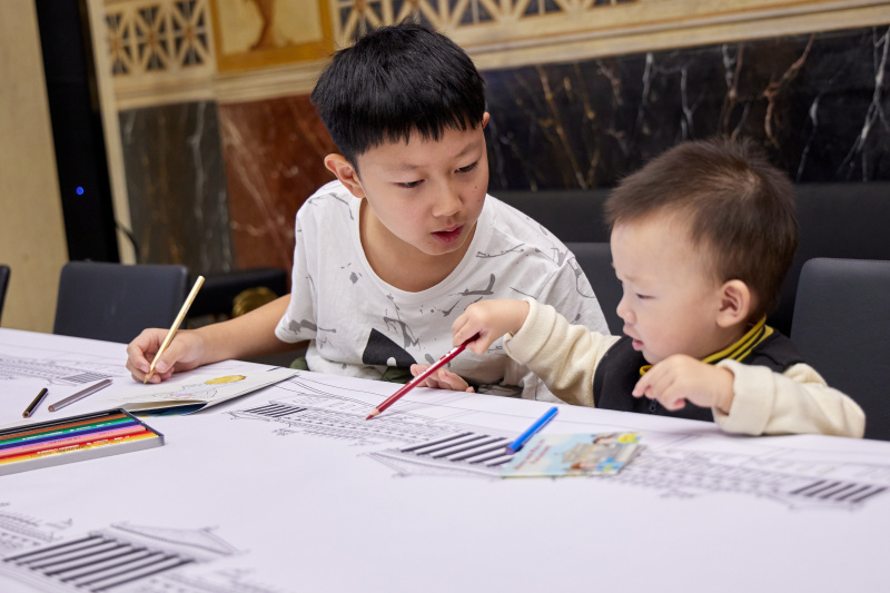 Malstation im Empfangssalon