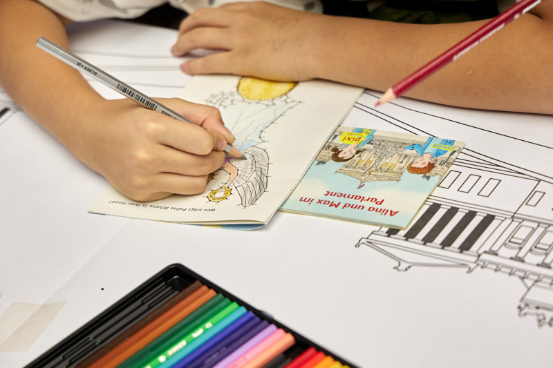 Malstation im Empfangssalon