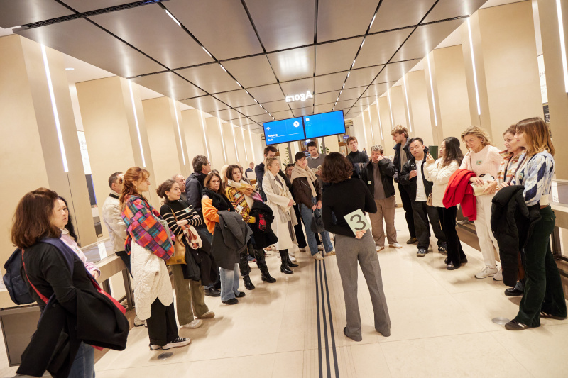 Beginn des Rundgangs in der Agora