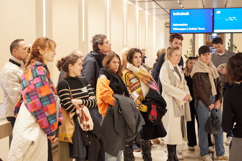 Beginn des Rundgangs in der Agora