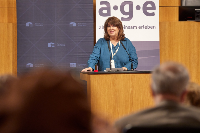 Kategorie 1 Medien. Laudatio Martina Rupp Journalistin